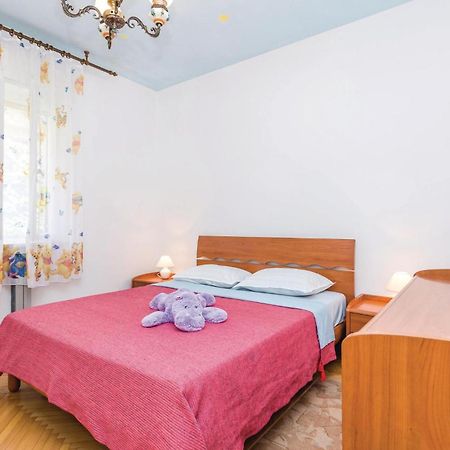 Nice Apartment In Lovran With Kitchen Kültér fotó