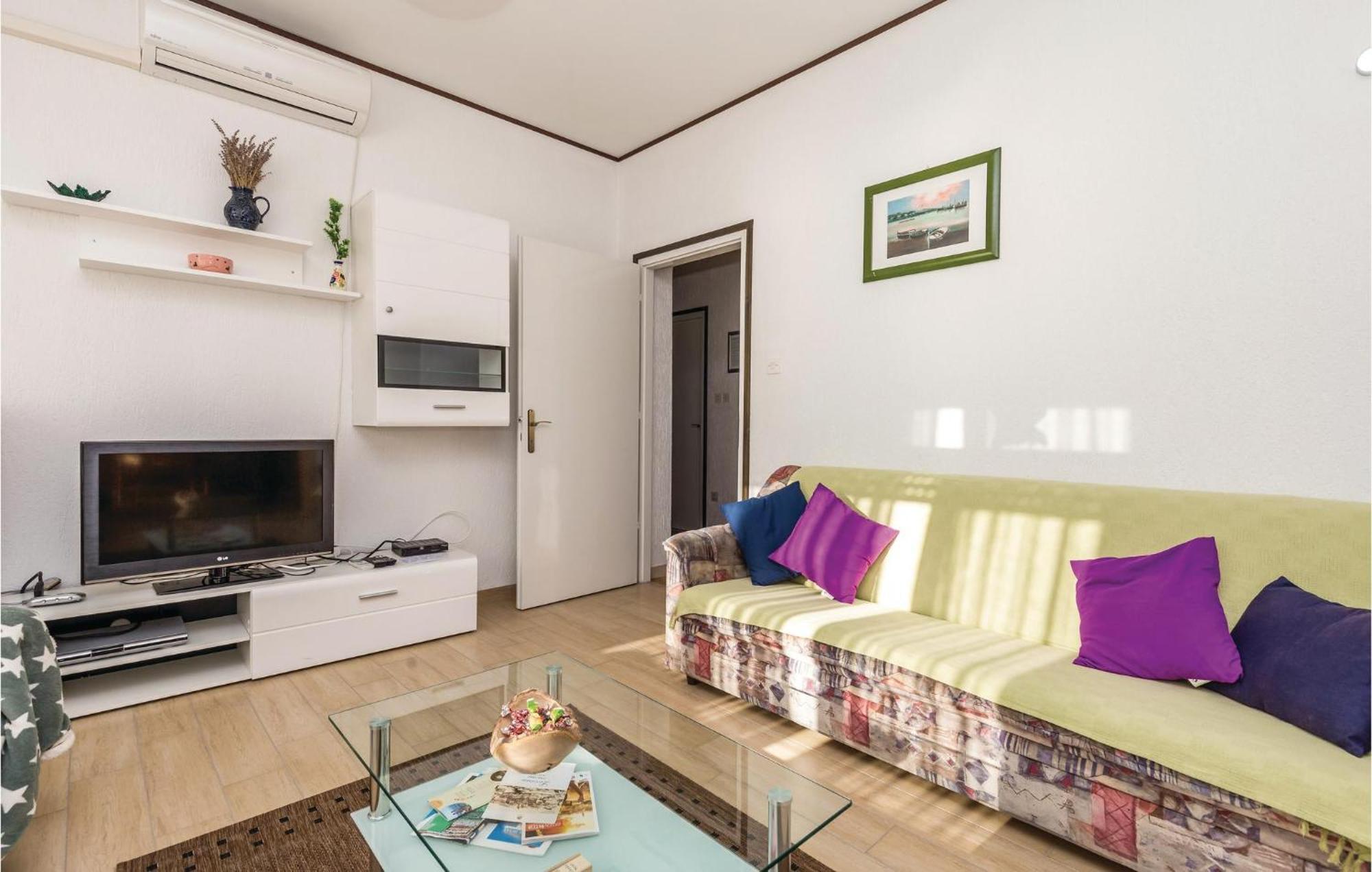 Nice Apartment In Lovran With Kitchen Kültér fotó