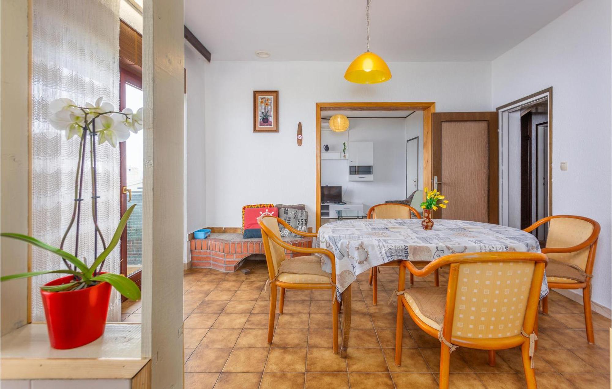 Nice Apartment In Lovran With Kitchen Kültér fotó