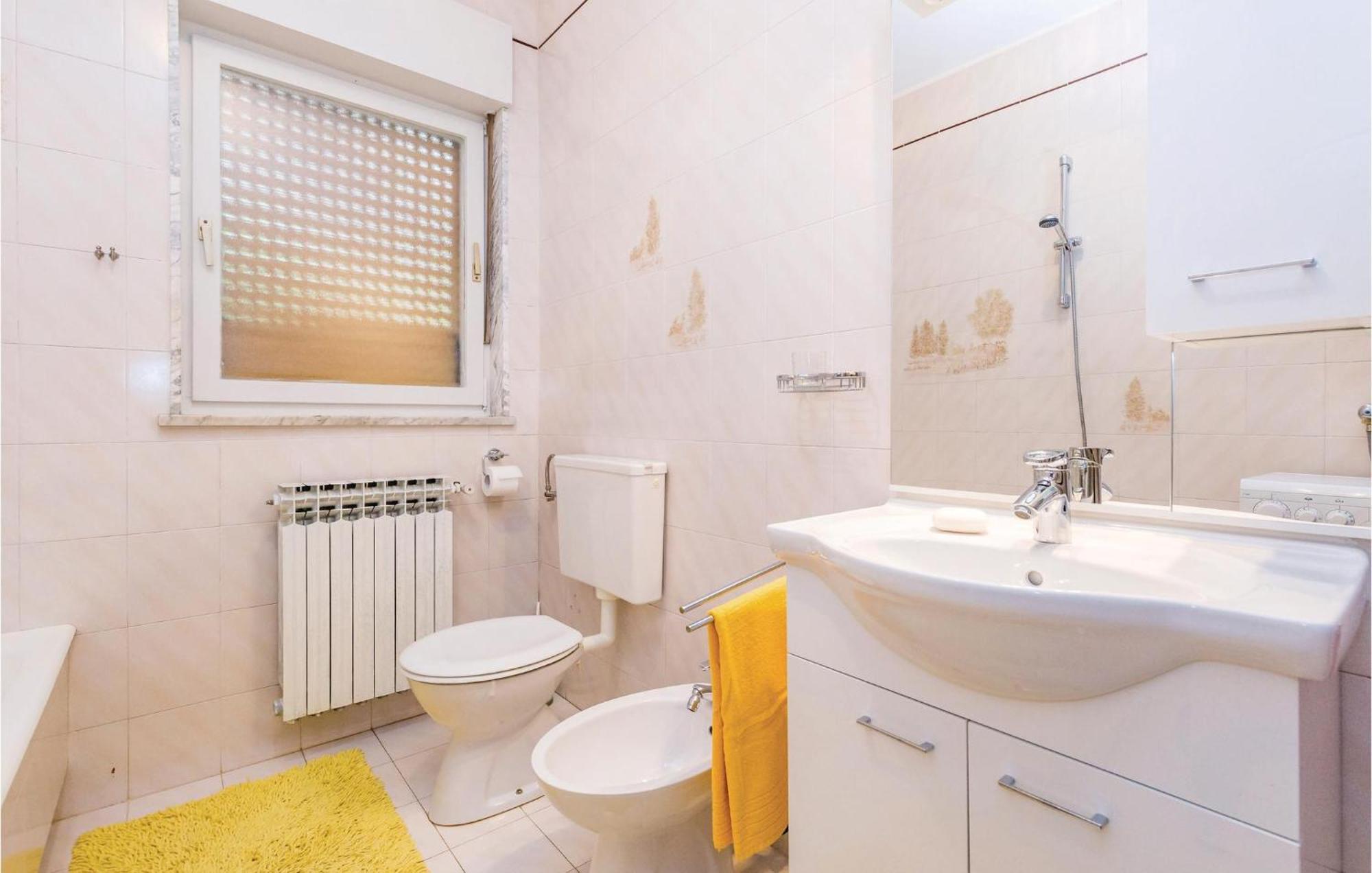 Nice Apartment In Lovran With Kitchen Kültér fotó